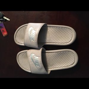 nike slides